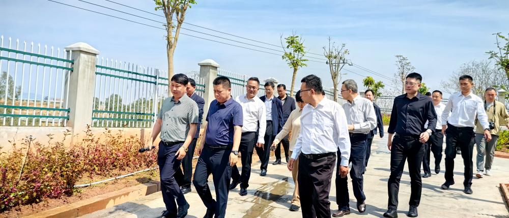 省住建厅厅长一行调研组赴元谋县老城乡  考察我司承建的国家级农村垃圾处理试点